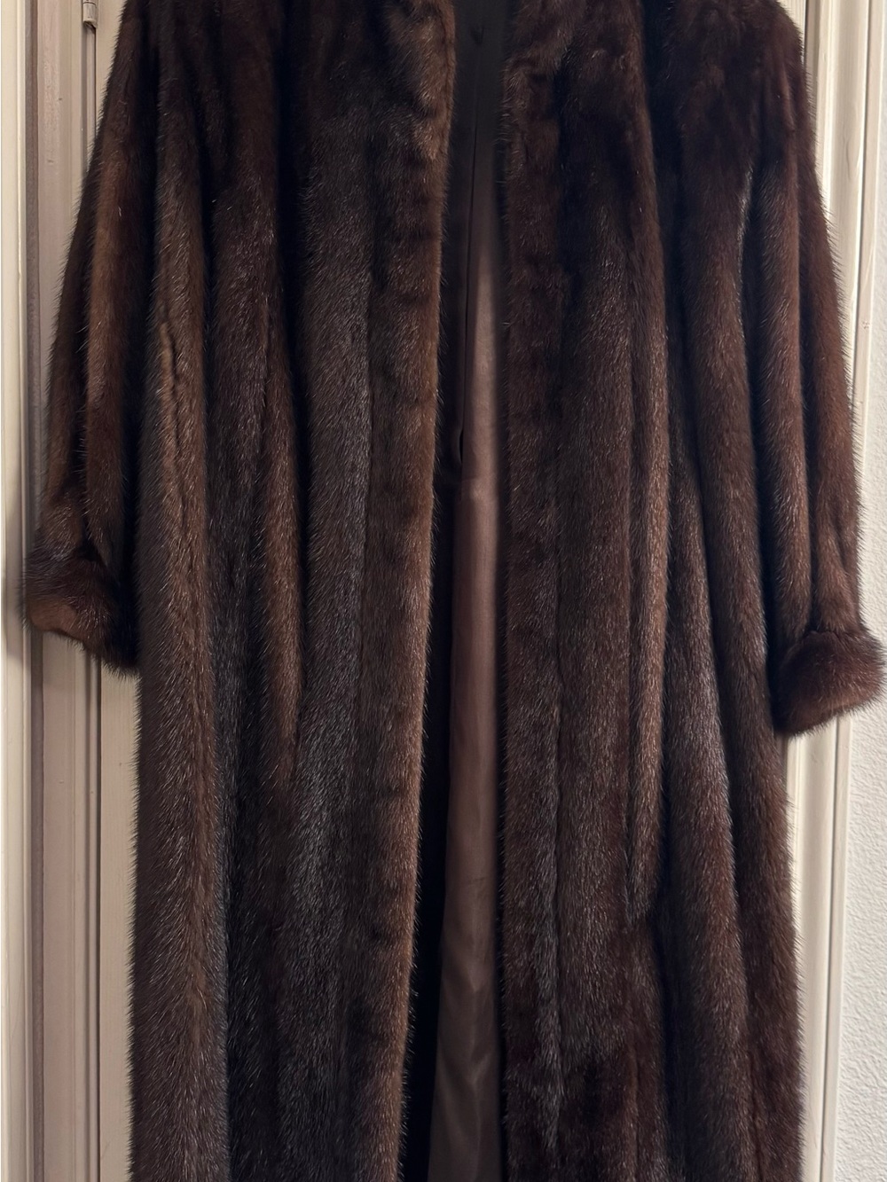 Vintage Jindo Mink Fur Coat. Excellent condition!
